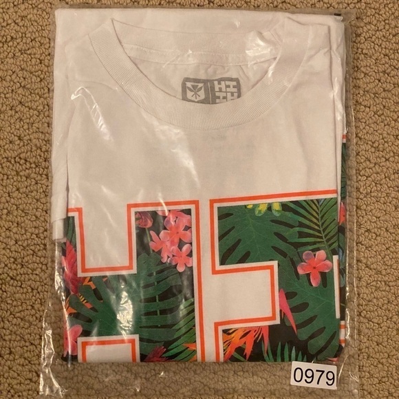 HAWAII’S FINEST Floral Hawaiian Logo Tee Shirt Men XL - Picture 7 of 7
